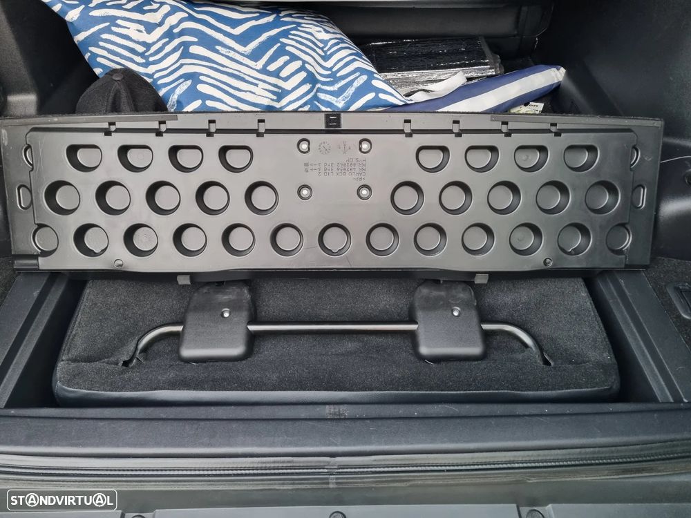 Mitsubishi Pajero 3.2 DI-D Intense CA - 15