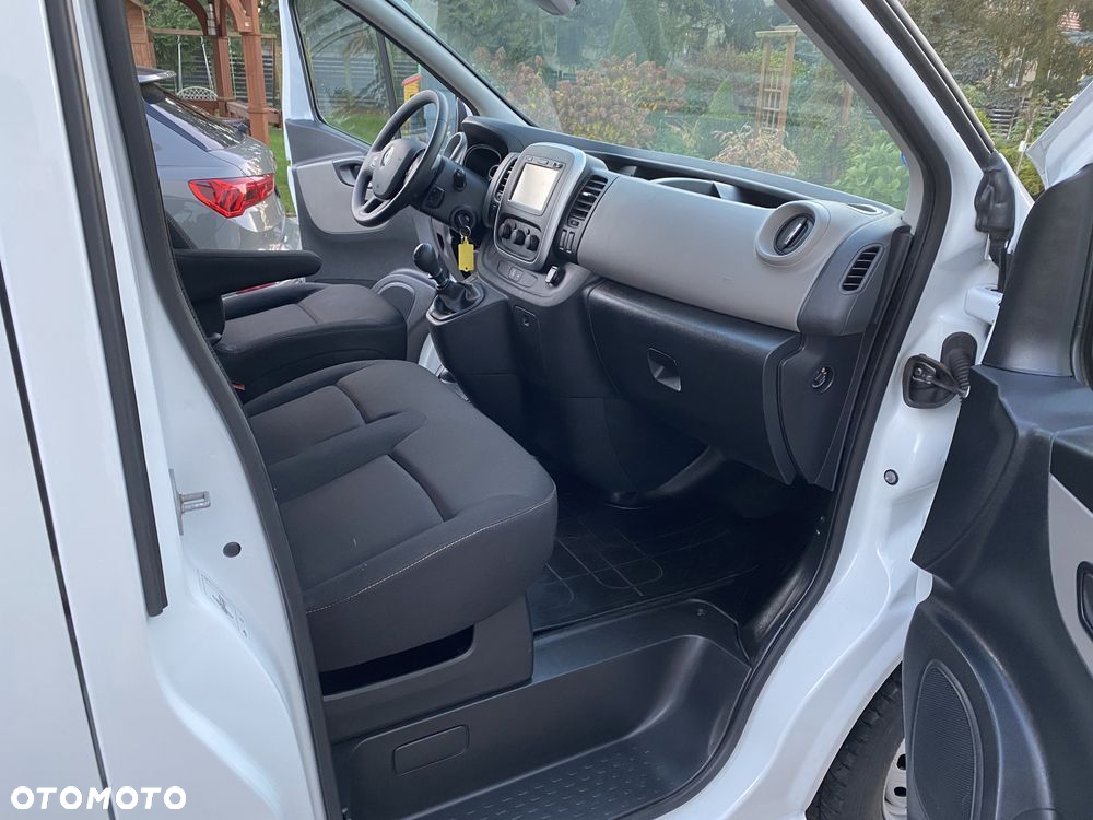 Renault TRAFIC - 10