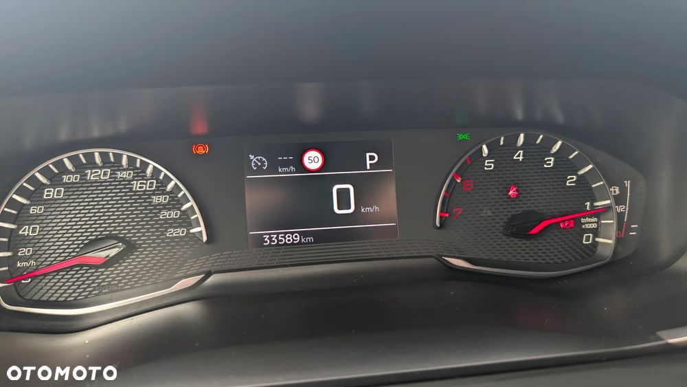 Peugeot 2008 1.2 PureTech Allure Pack S&S EAT8 - 22