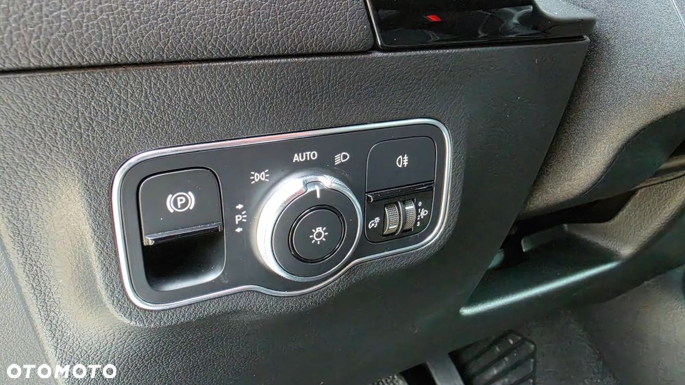 Mercedes-Benz Klasa B - 30