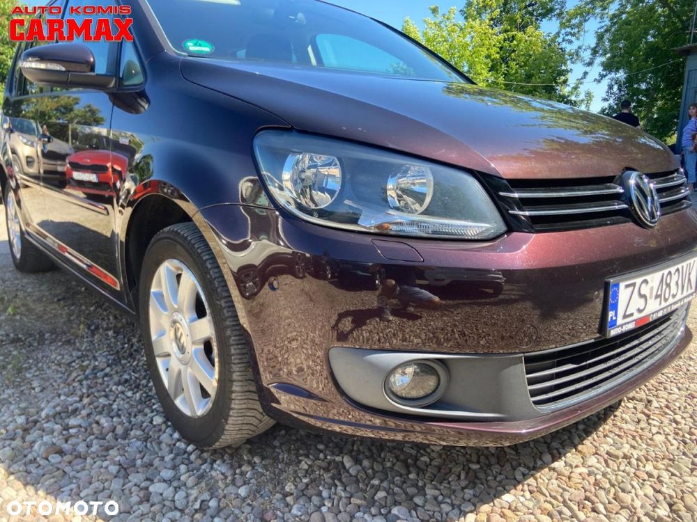 Volkswagen Touran - 12
