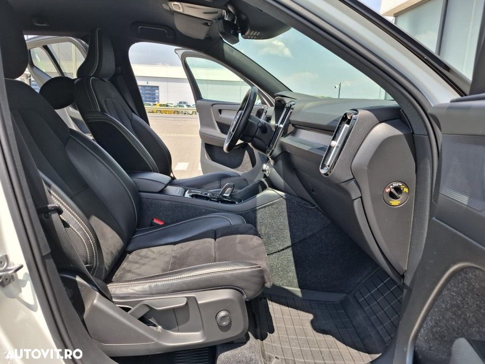 Volvo XC 40 B4 AT8 AWD Mild Hybrid R-Design - 20