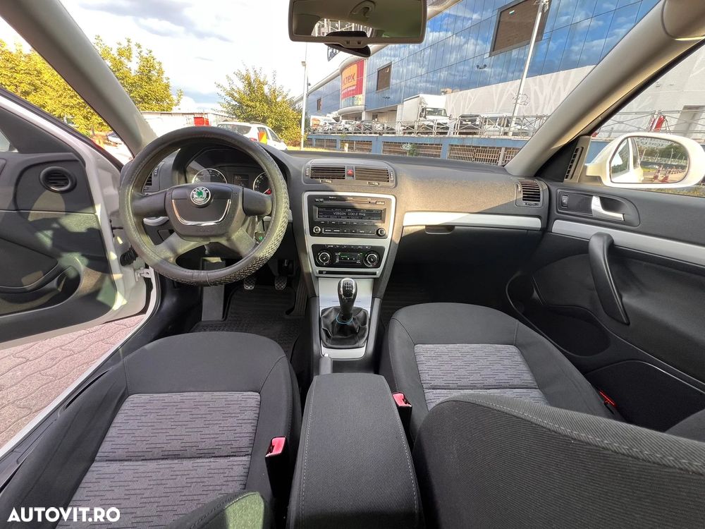 Skoda Octavia 1.2 TSI Ambiente - 2