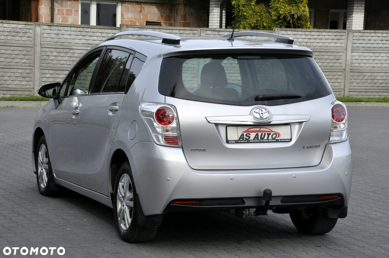 Toyota Verso 2.0 D-4D Premium 7os - 3