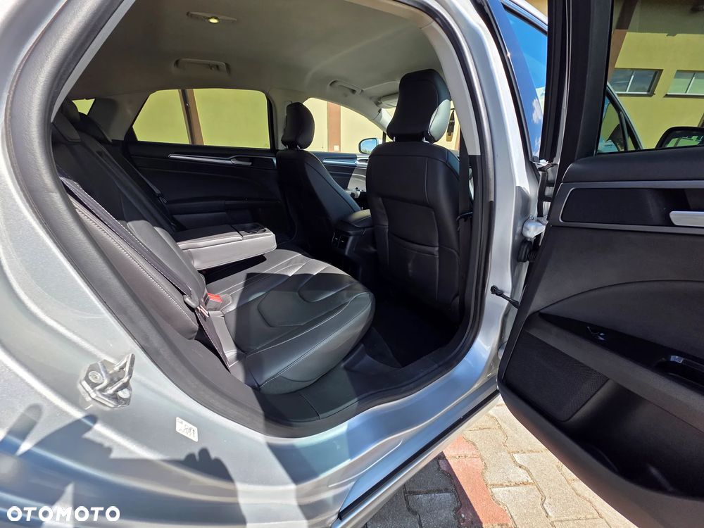 Ford Mondeo 2.0 TDCi Titanium PowerShift - 6