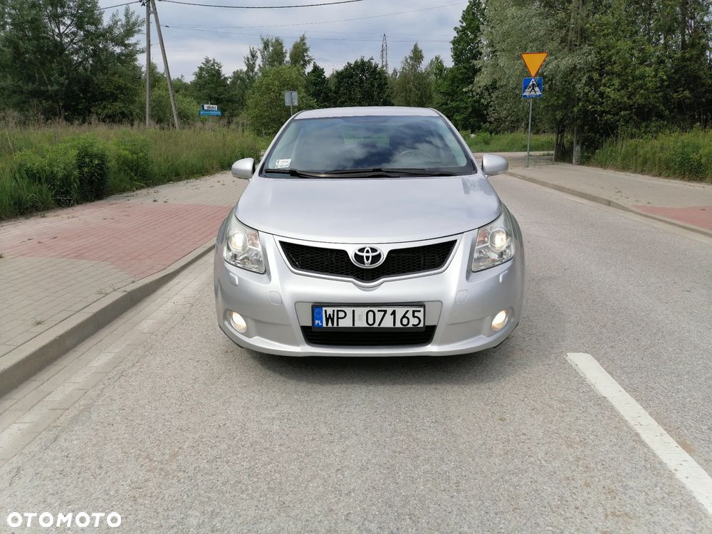 Toyota Avensis 2.0 D-4D 2010 - 4