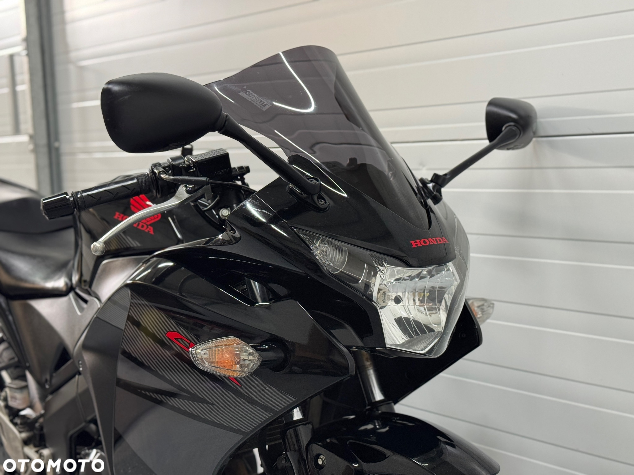 Honda CBR - 9