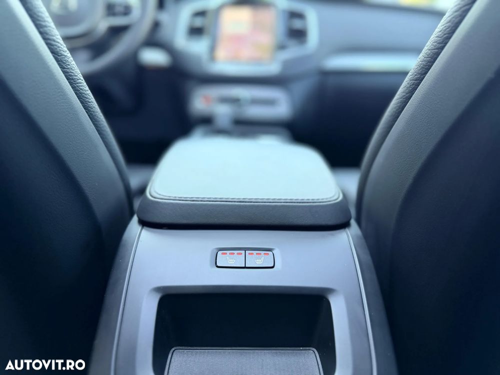 VOLVO XC90 2023 — imagine 26