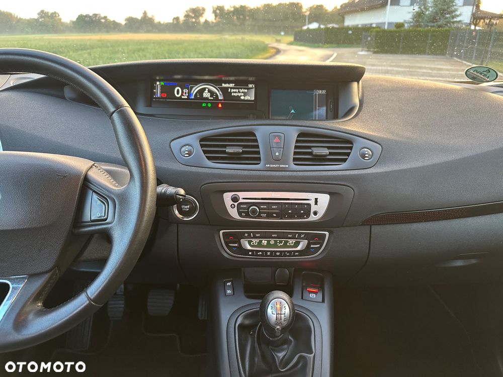 Renault Scenic 1.6 16V 110 Paris - 24