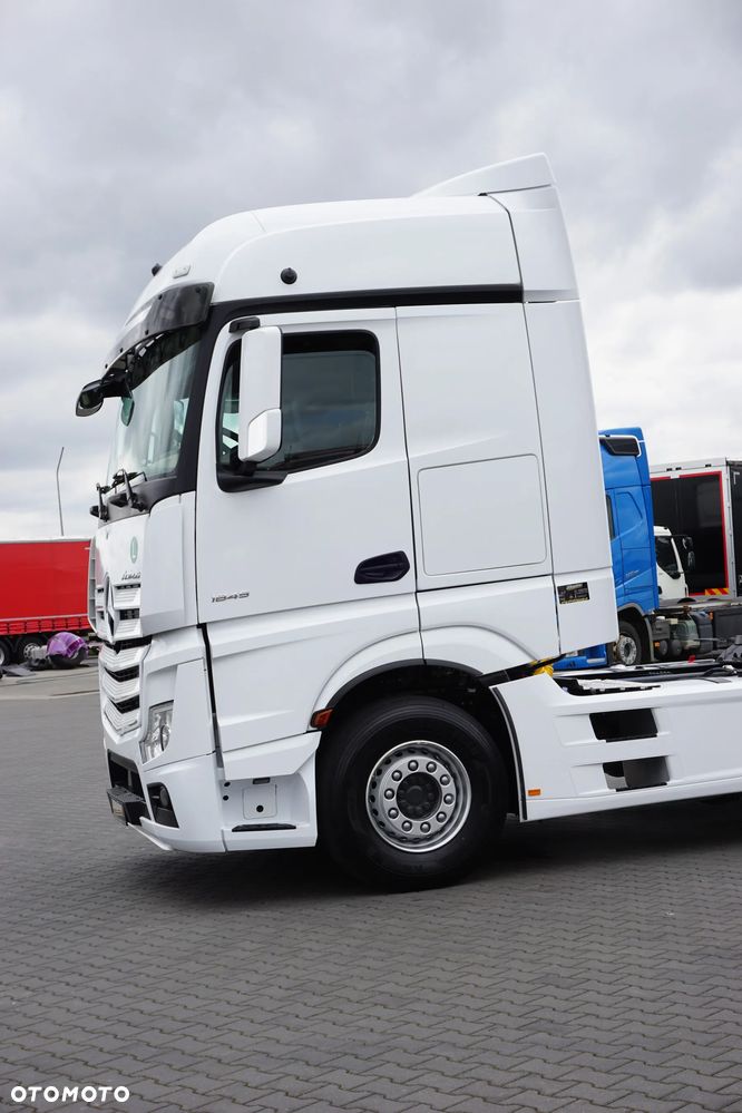 Mercedes-Benz ACTROS / 1845 / E 6 / MP 5 / ACC / RETARDER / BIG SPACE - 24