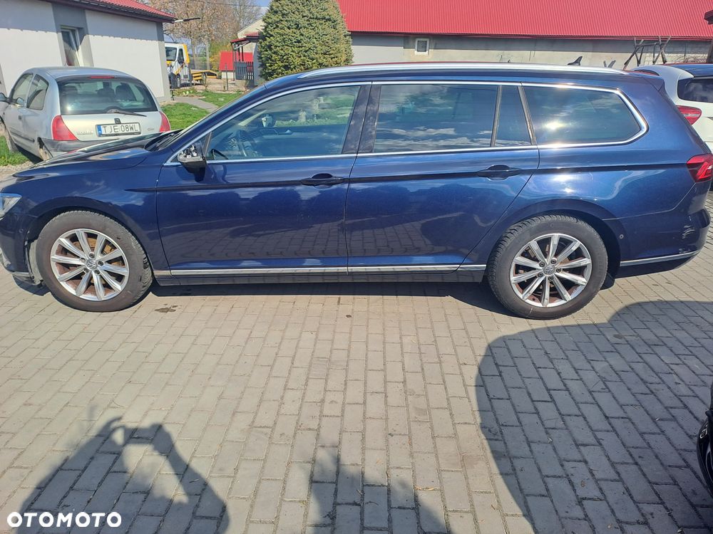 Volkswagen Passat 2.0 TDI (BlueMotion Technology) Highline - 8