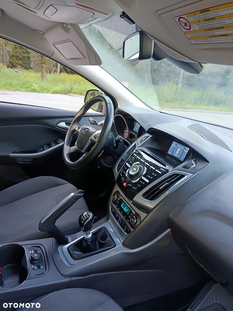Ford Focus - 21