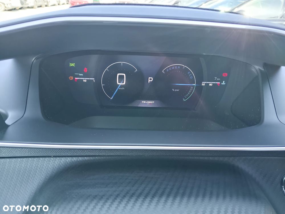 Peugeot 2008 PureTech mHEV GT E-DCS6 - 13