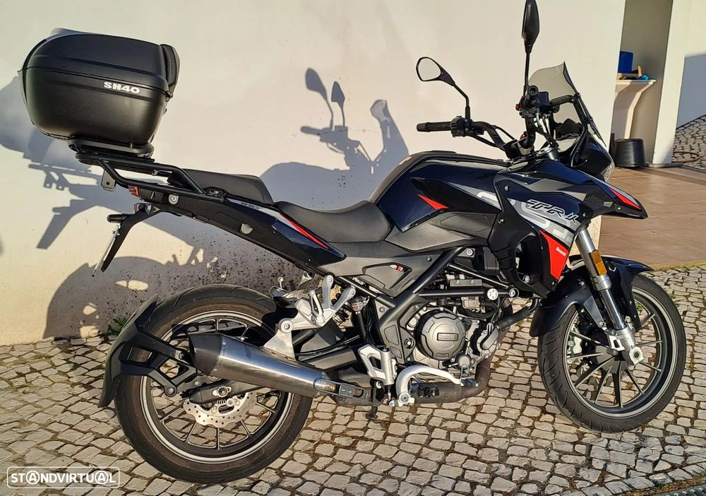 Benelli TRK 251 - 3