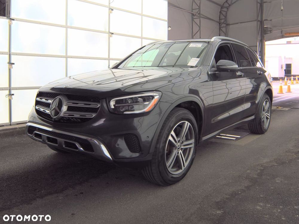 Mercedes-Benz GLC 250 4Matic 9G-TRONIC Exclusive - 2