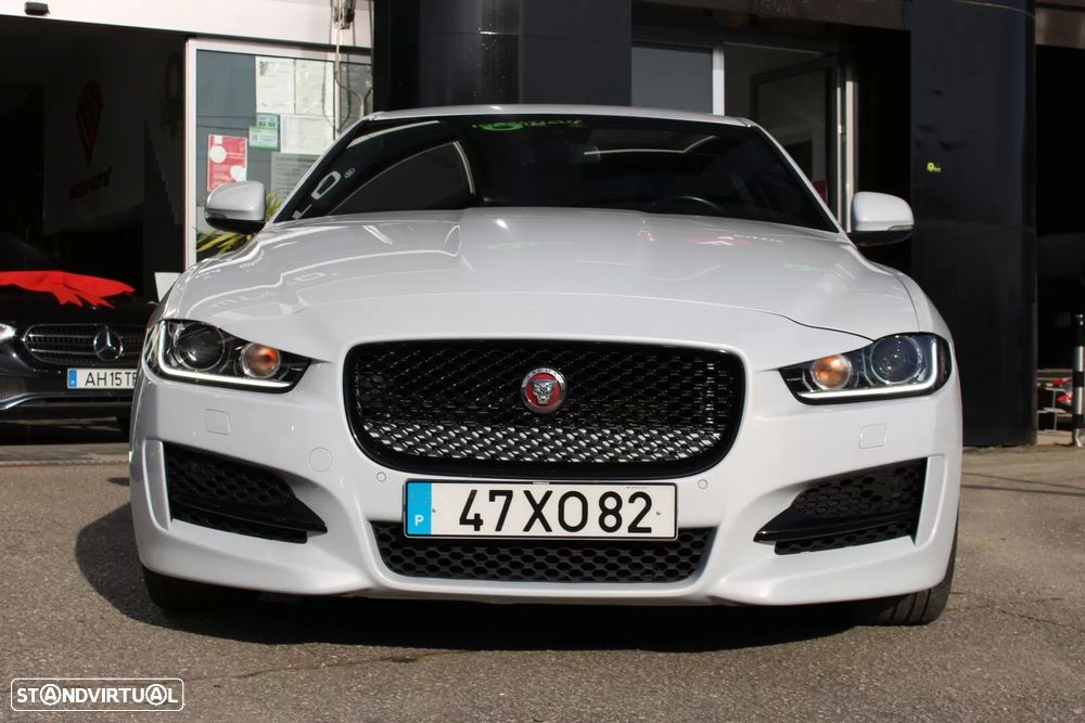 Jaguar XE 2.0 D R-Sport Aut. - 18