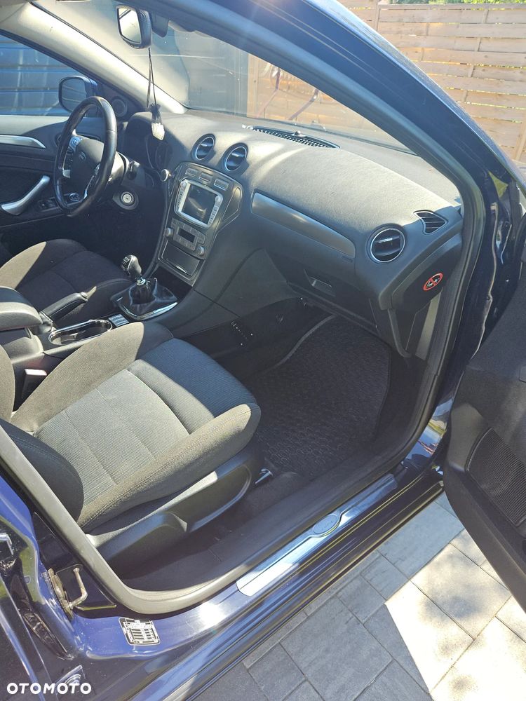Ford Mondeo 2.0 TDCi Titanium - 14