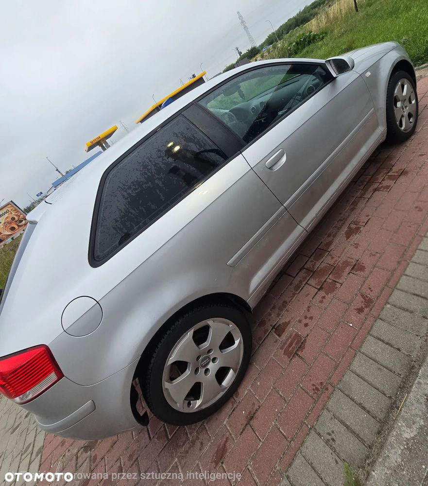 Audi A3 3-drzwiowe 1.6 Ambition - 8