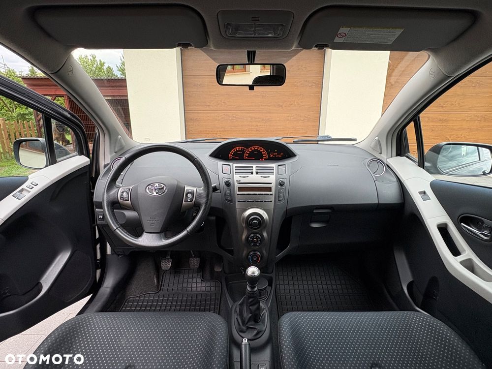 Toyota Yaris 1.33 VVT-i Life - 8