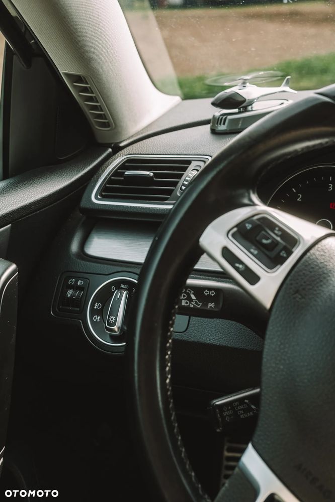 Volkswagen Passat 1.6 TDI Comfortline - 10