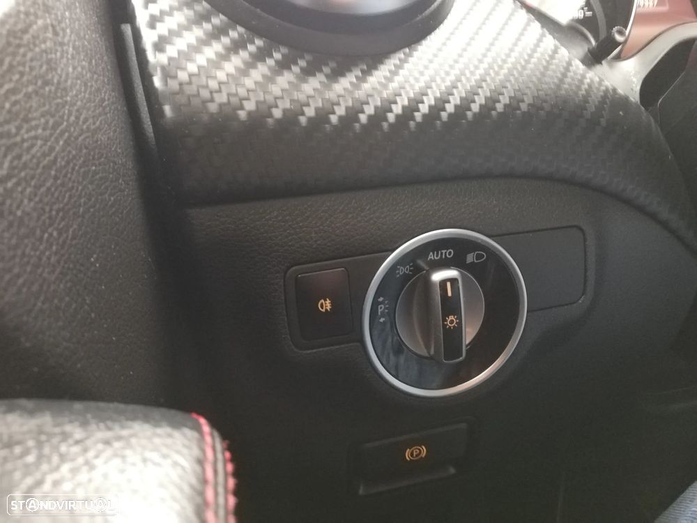 Mercedes-Benz A 180 CDI AMG Line - 14