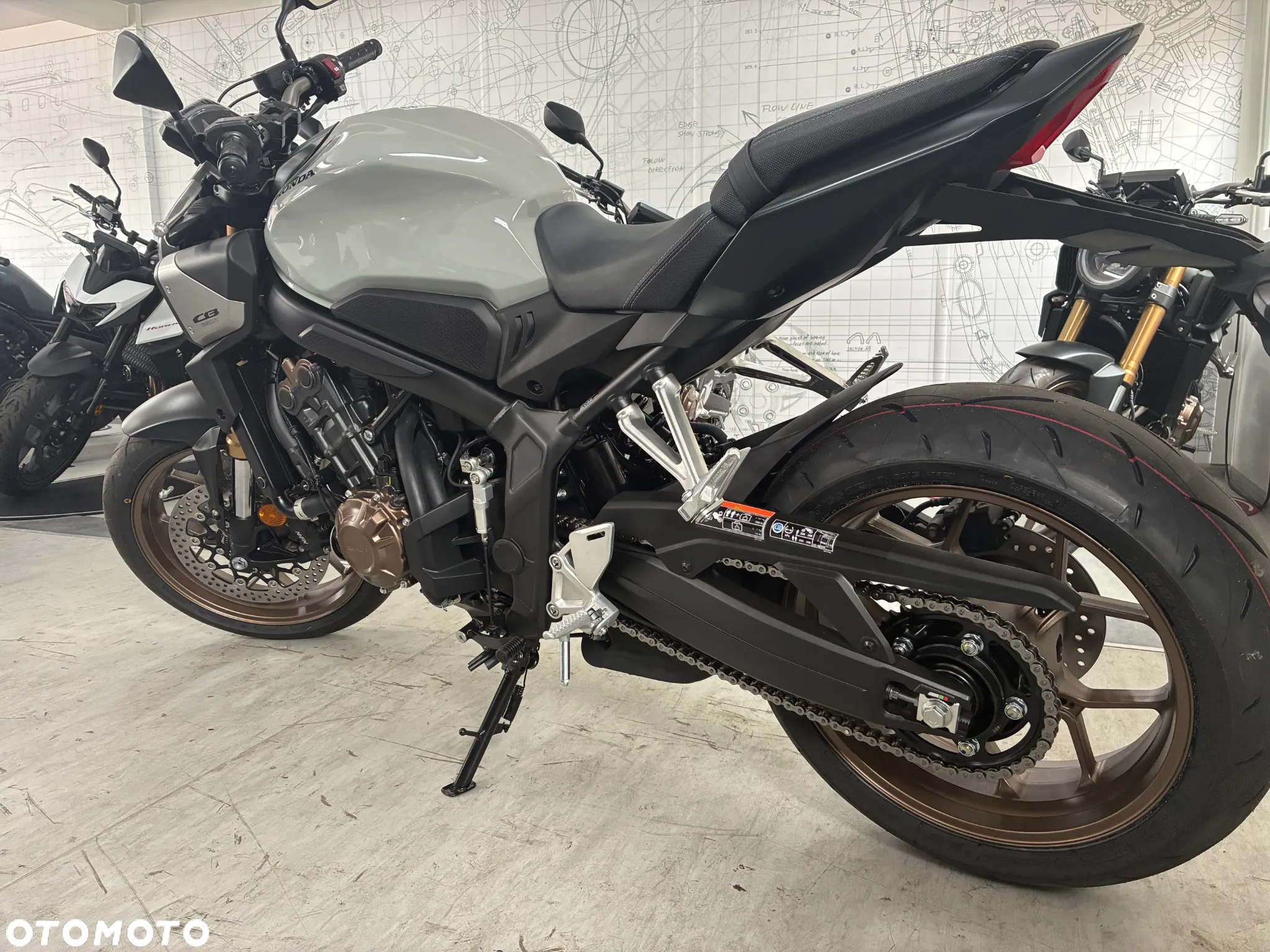 Honda CB - 3