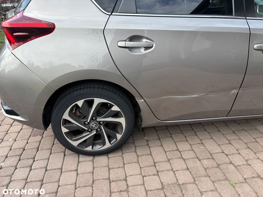 Toyota Auris - 30