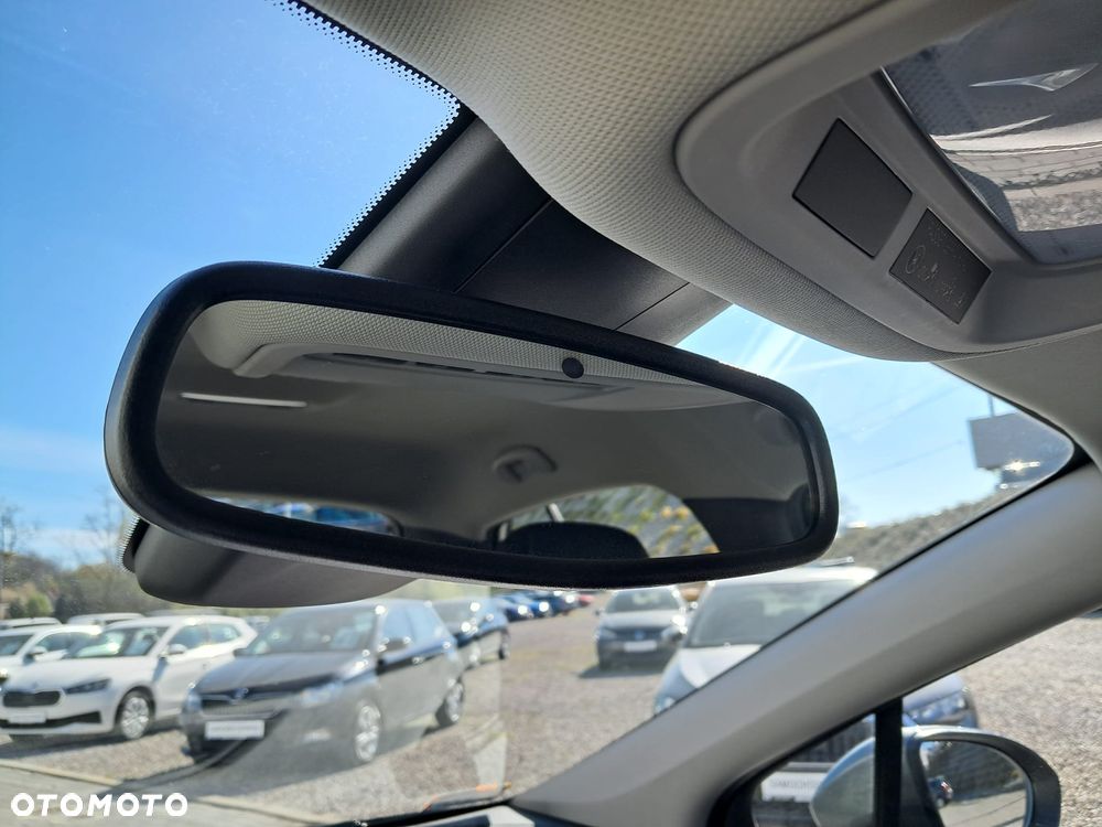 Opel Astra 1.2 T 2020 S&S - 24