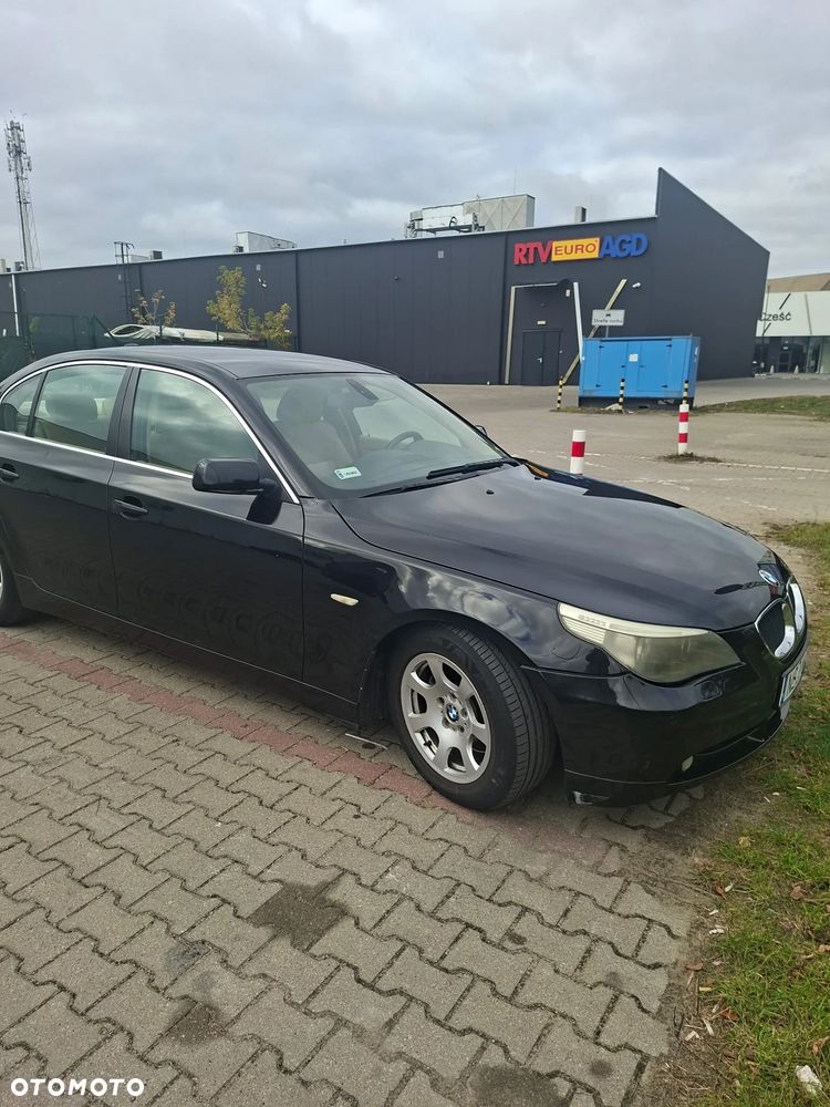 BMW 5 Series 2004 photo 3