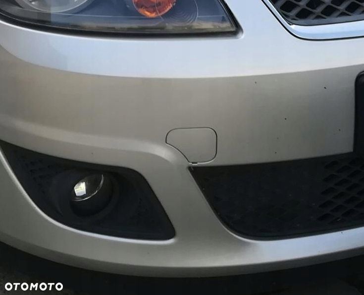 ZAŚLEPKA HAK / HOL PRZÓD FORD FIESTA MK6 KOLORY - 2