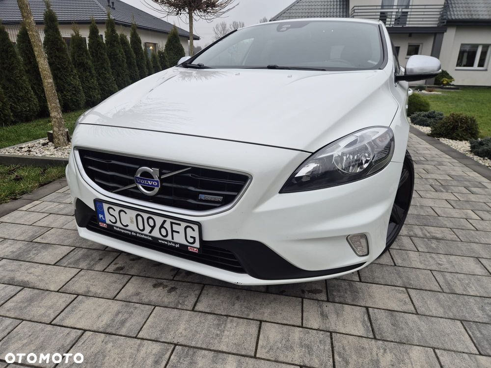 Volvo V40 D2 R Design - 13