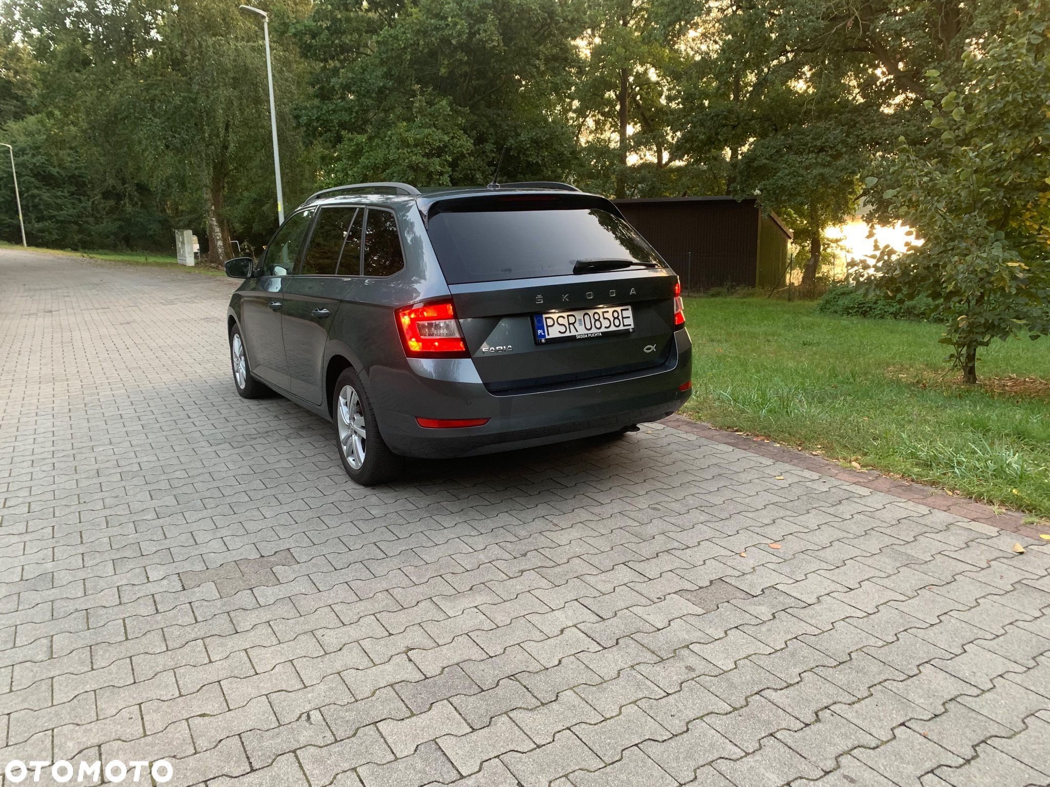 Skoda Fabia 1.0 Ambition - 4