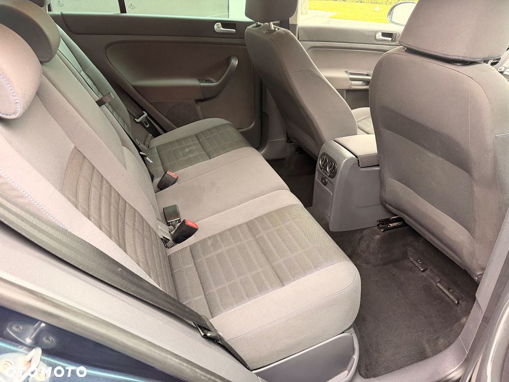 Volkswagen Golf Plus 2.0 TDI DPF Trendline - 23