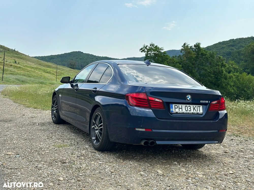 BMW Seria 5 528i Aut. - 3