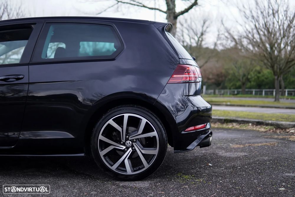 VW Golf 1.6 TDI R-Line DSG - 12