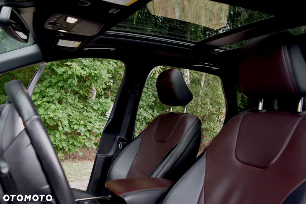 Ford Edge - 12