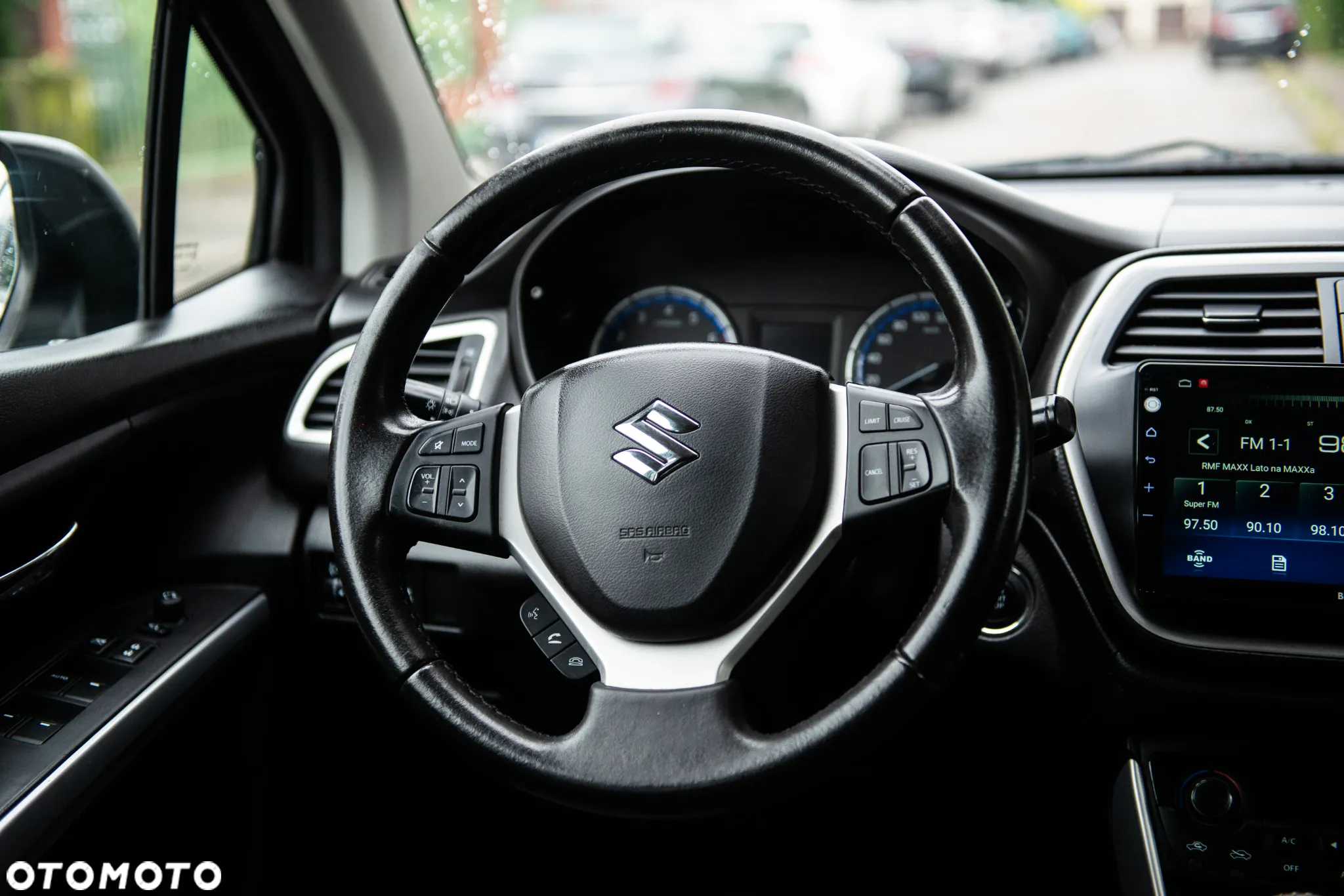 Suzuki SX4 S-Cross 1.6 Premium 4WD - 29