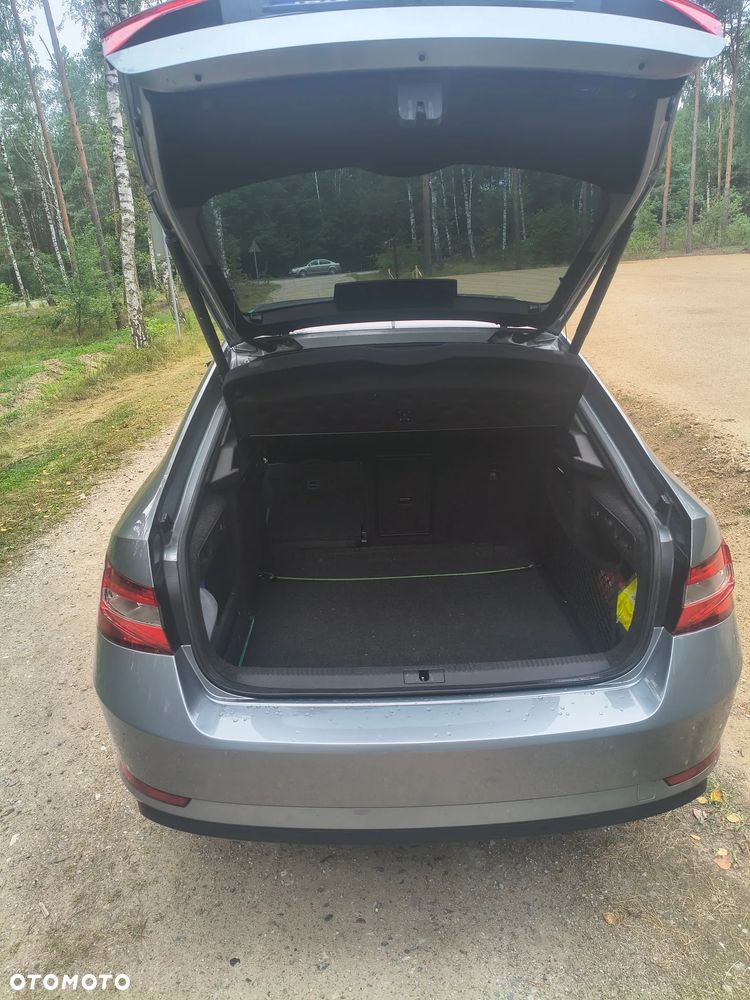 Skoda Superb 2.0 TDI 4x4 Active DSG - 5
