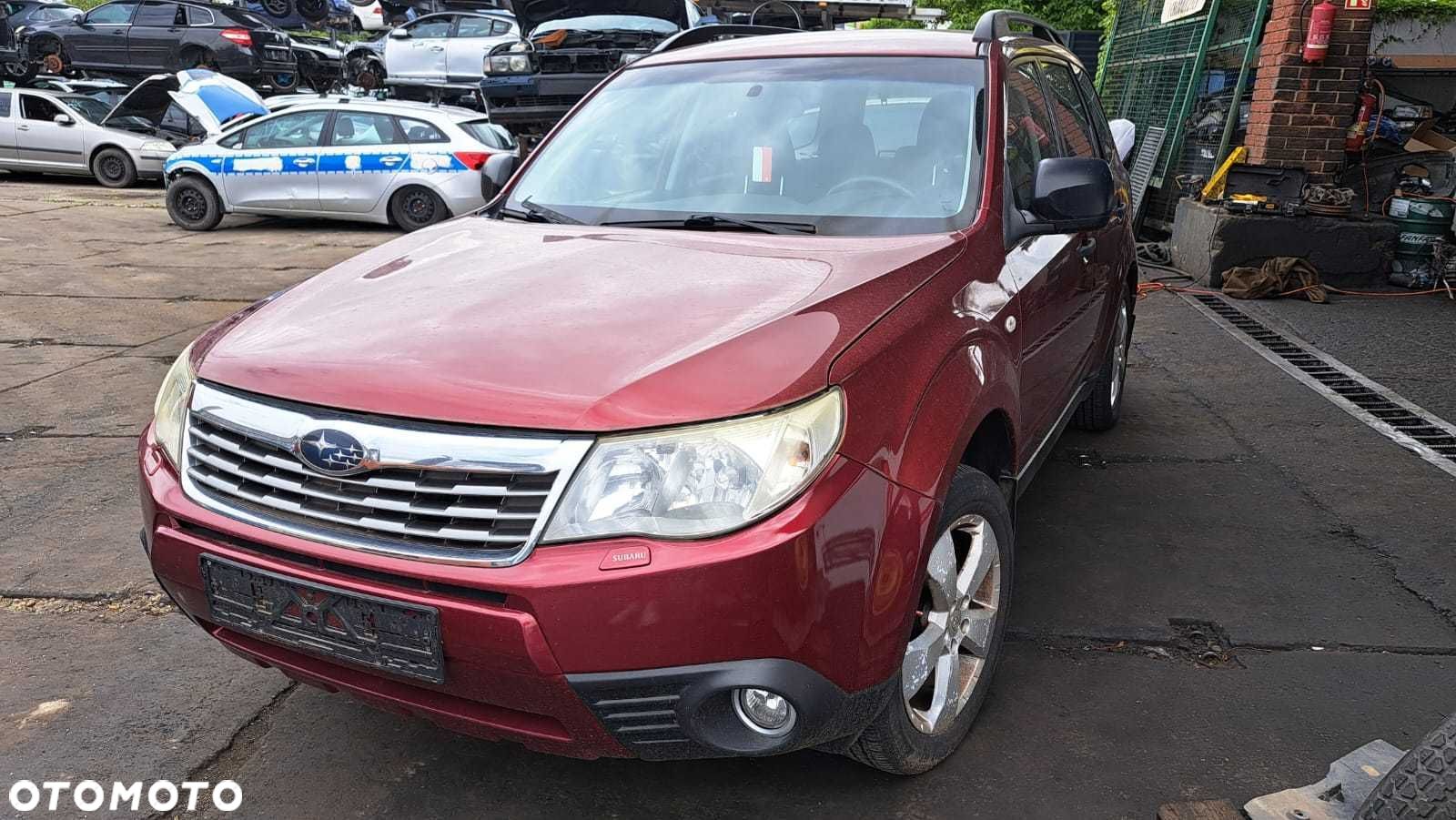 zderzak przód Subaru Forester ,w kolor bez malowania - 1