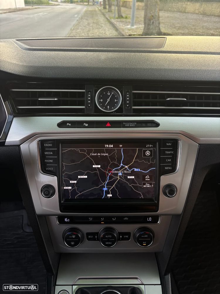 VW Passat Variant 2.0 TDI Confortline - 20
