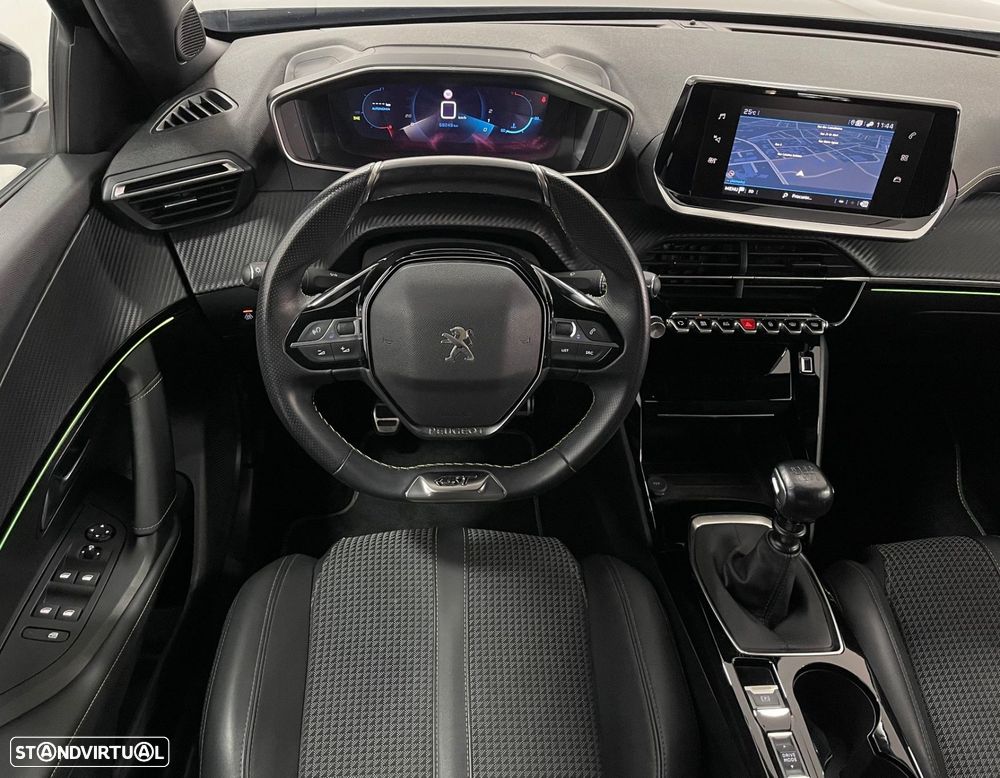 Peugeot 2008 1.2 PureTech GT - 30