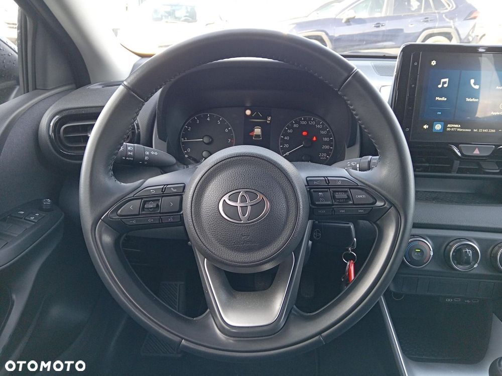 Toyota Yaris - 17