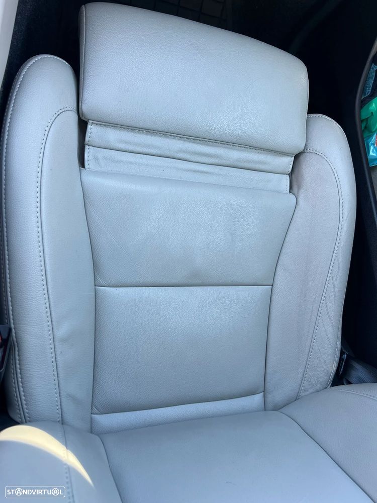 Volvo XC 40 1.5 T5 PHEV Momentum Plus - 53