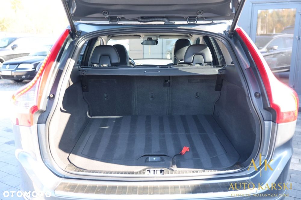 Volvo XC 60 - 38