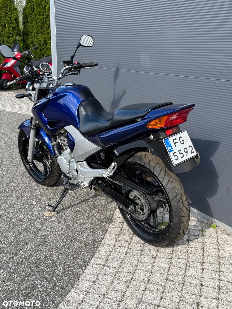 Yamaha YBR - 19