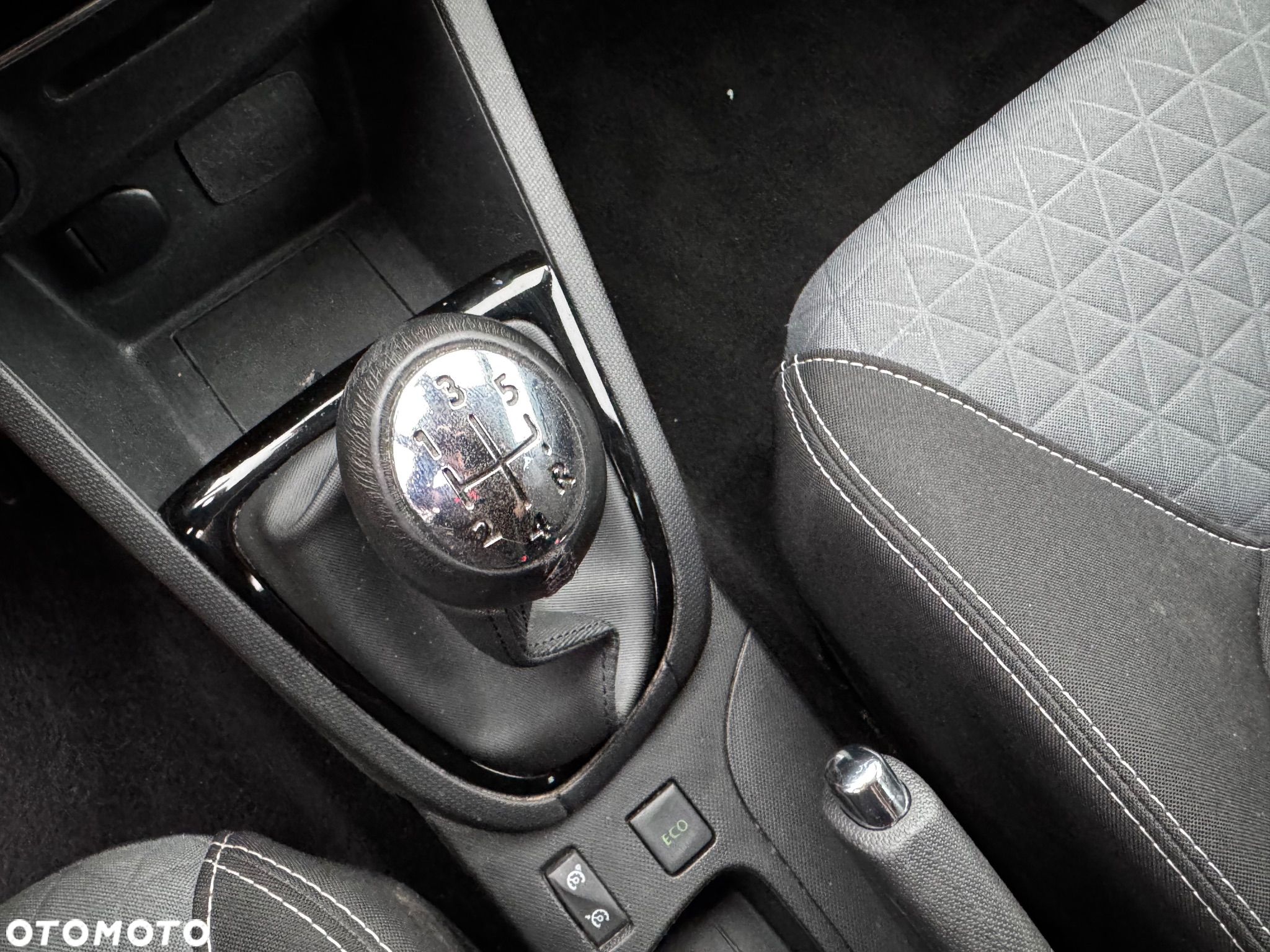 Renault Clio 1.5 dCi Energy Intens - 20