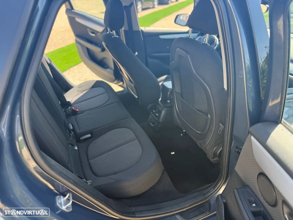 BMW 218 Active Tourer d Aut. Advantage - 20