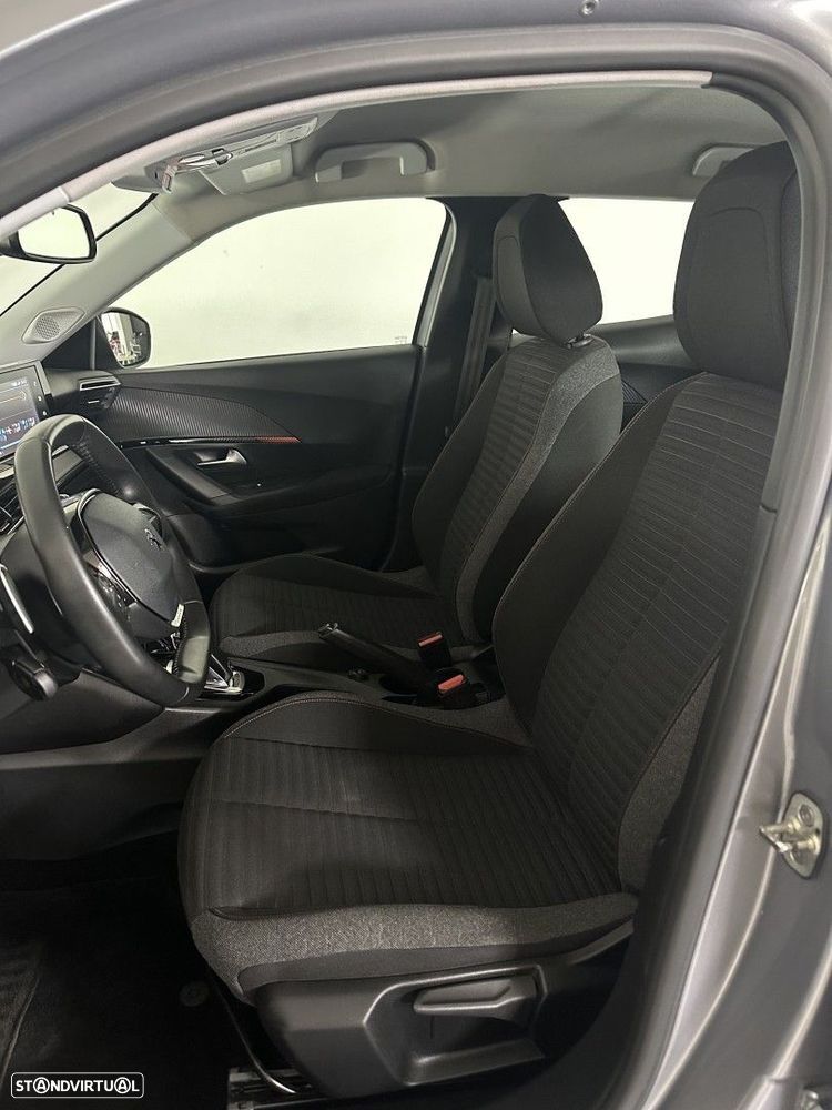 Peugeot 2008 1.2 PureTech Active Pack EAT8 - 11