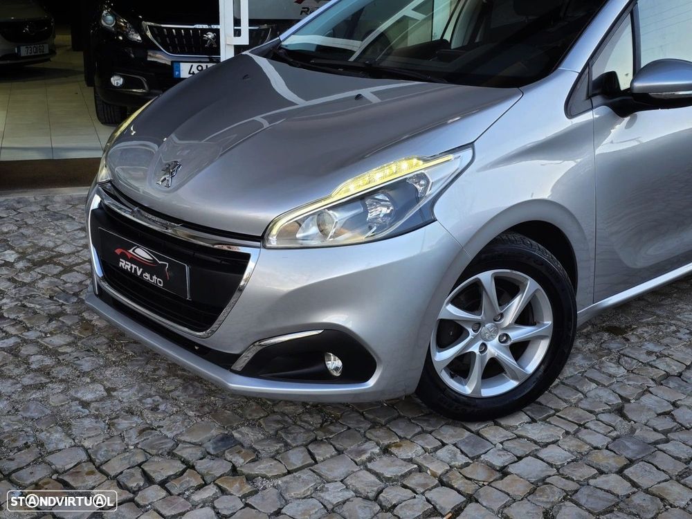 Peugeot 208 1.6 BlueHDi Style - 13