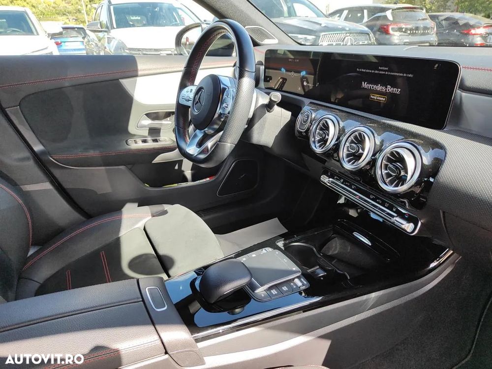 Mercedes-Benz CLA - 13